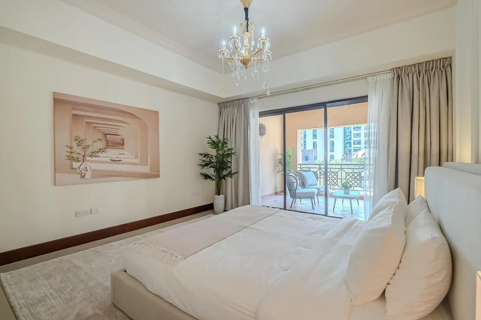 Apartment With Palm Jumeirah View I Golden Mile Dubai